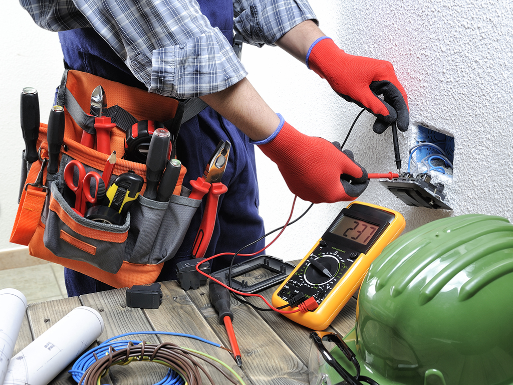 Why You Need to Hire an Electrician for Services